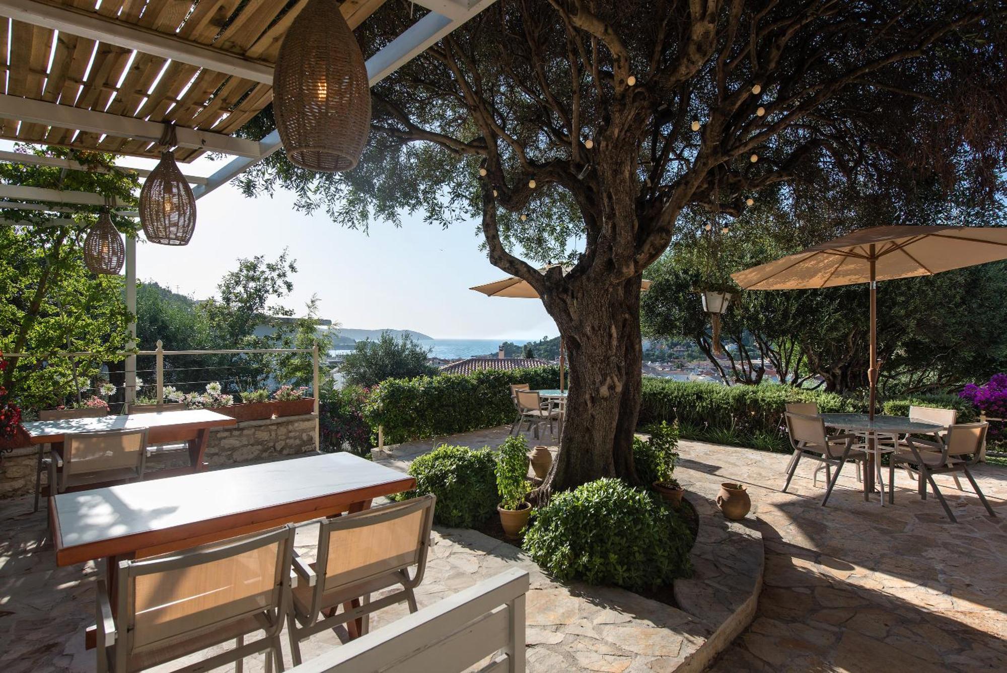 Hill Lofos Hotel Kassiopi Zewnętrze zdjęcie